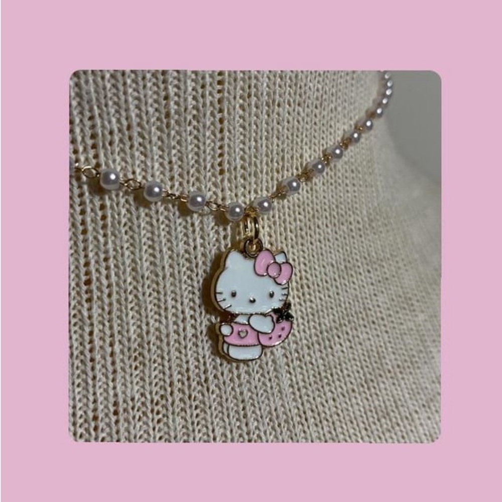 Dainty Sweetheart Hello Kitty Pearl Choker 🍓